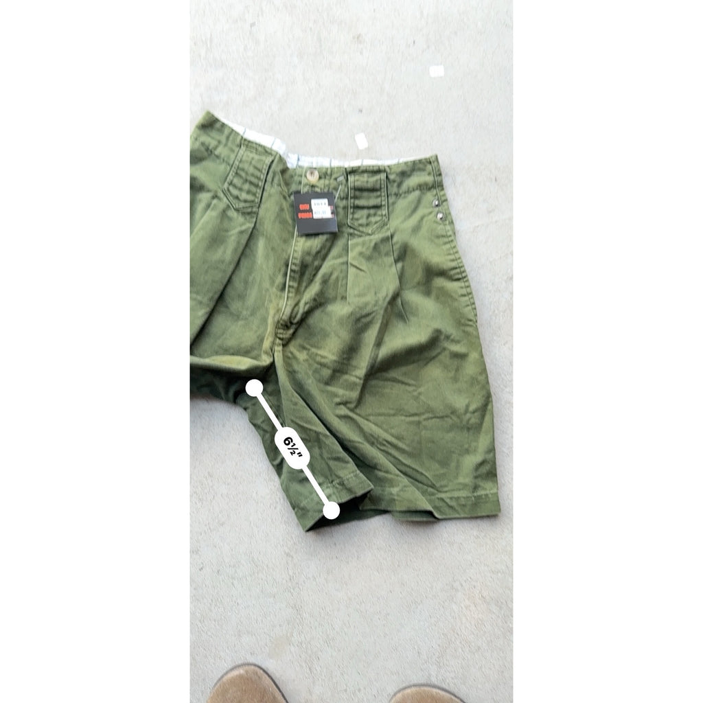 Y2K Women's Baggy Green Faded Pleated Playboy Shorts 26