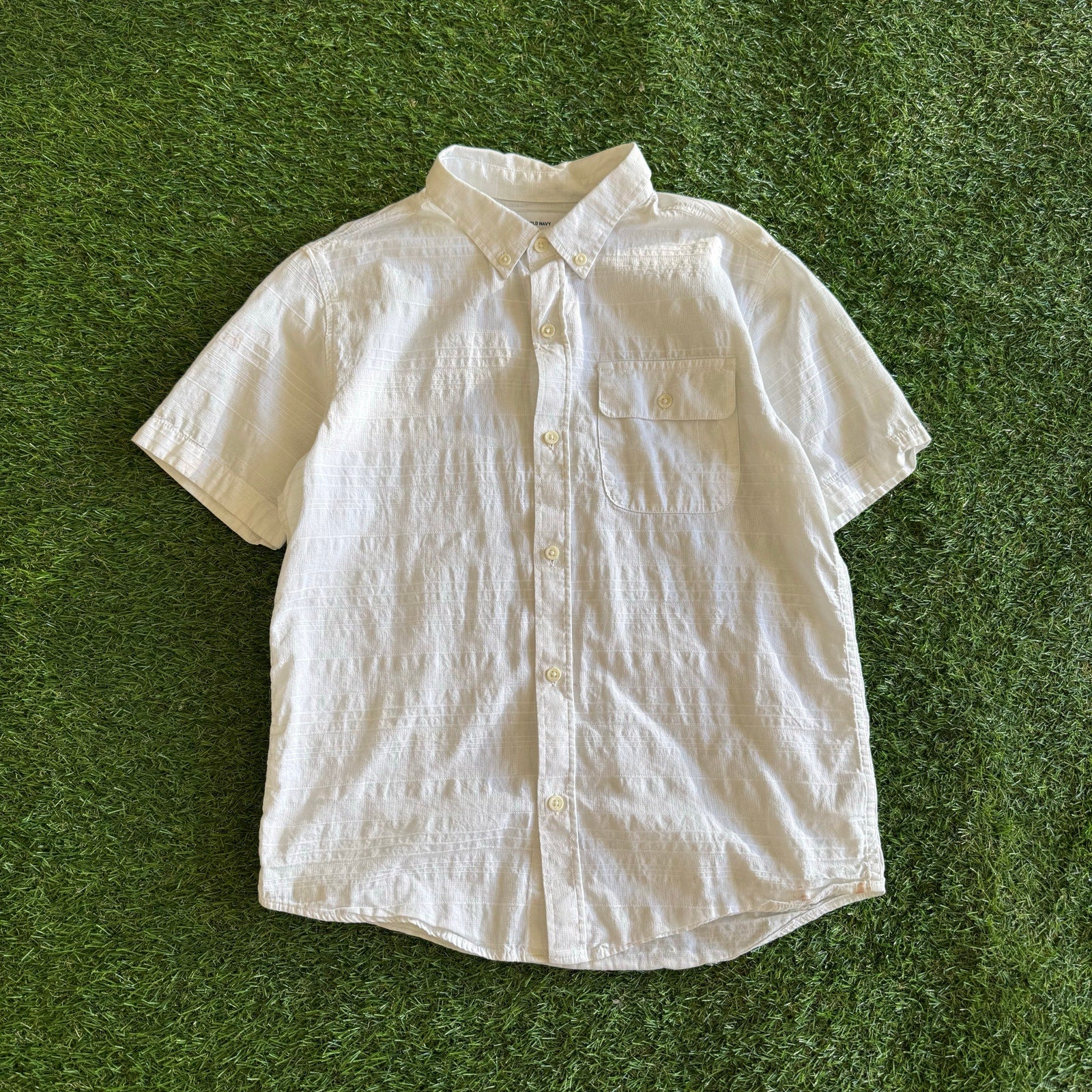 OLDNAVY WHITE BUTTON UP S