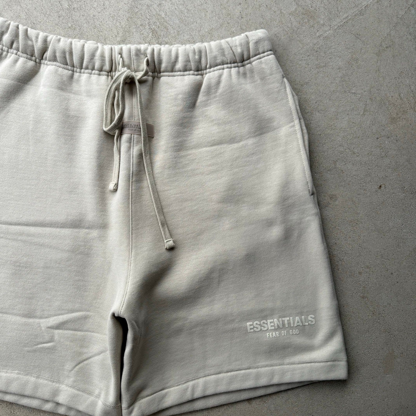 Men's Wheat Heavyweight Fear Of God Essentials Sweat Shorts L