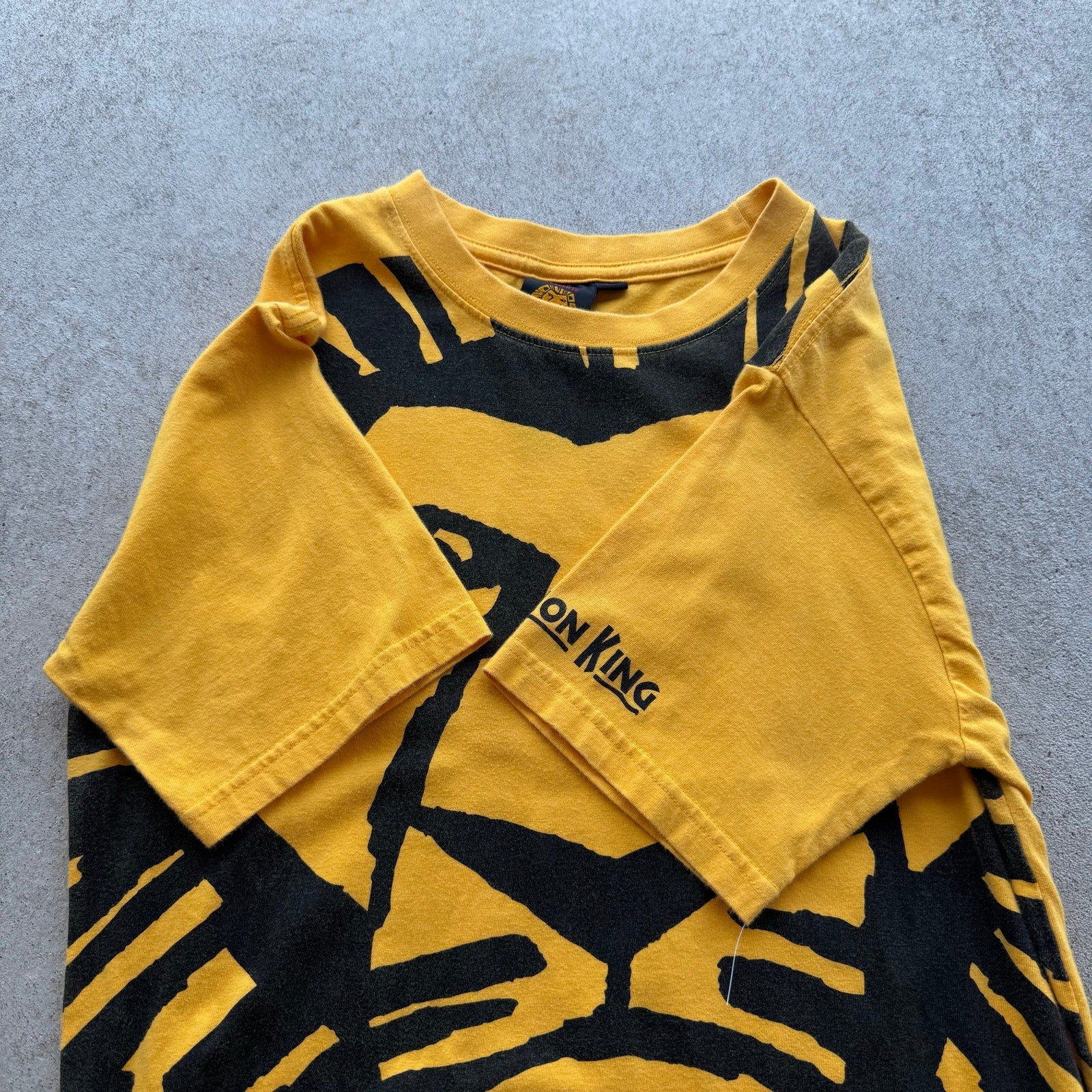 Y2K Mens The Lion King Aop Mens Yellow Tee S