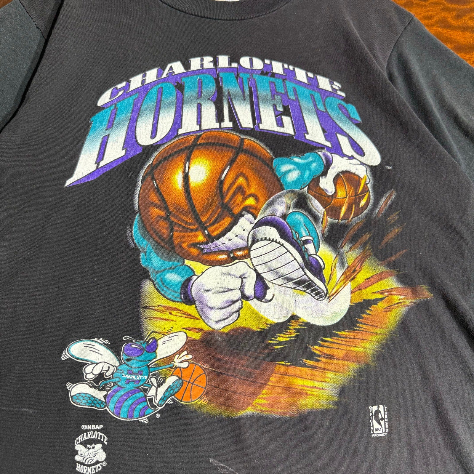 90s Crazy Charolette Hornets Mens NBA Basketball Tee M