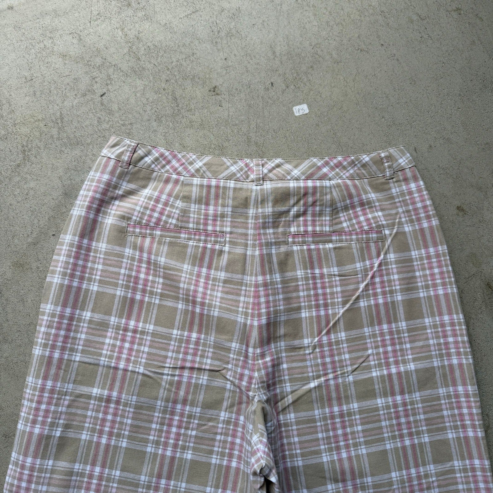 Women's Baggy AppleSeed Perfect Pair Of Cream And Pink Plaid Shorts 8