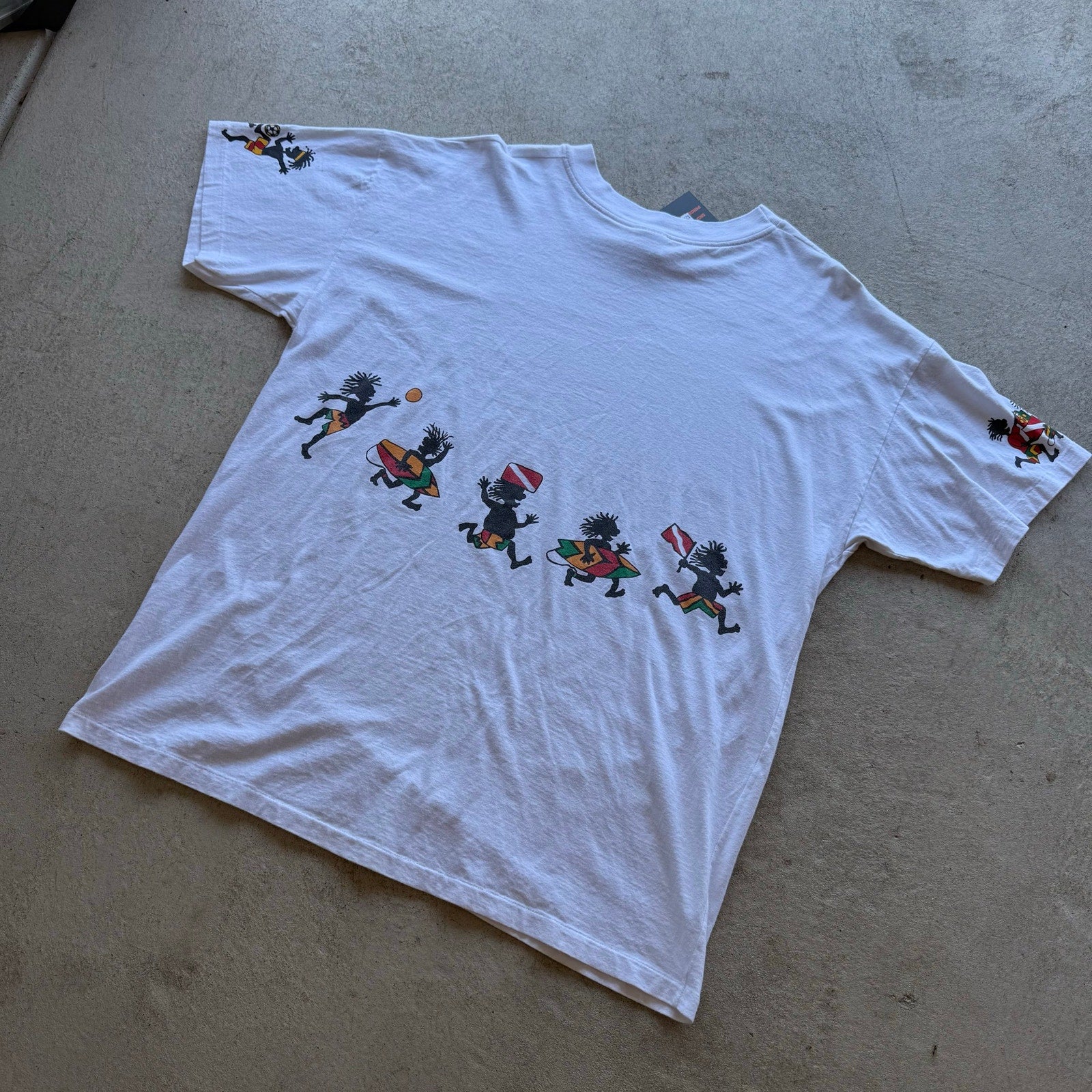 1996 Mens Cayman Islands "Reach The Beach!" Insanely Cool Wrap Around Tee XX-L