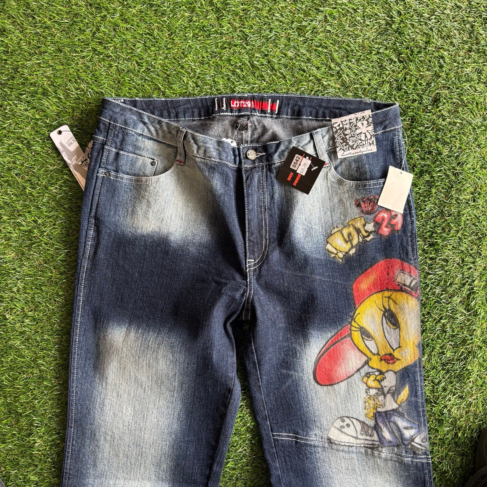Y2K Deadstock Tweety Looney Tunes Lot 29 Jeans 32 x 30