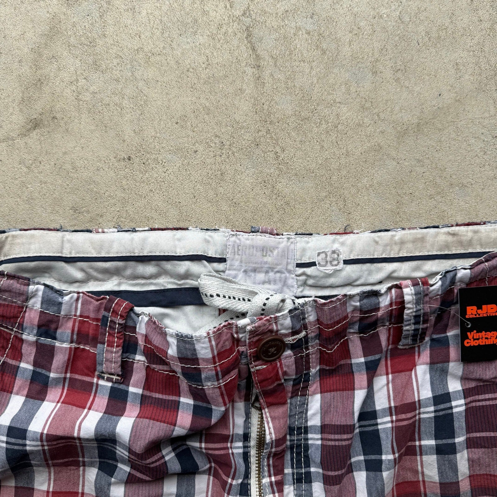 Y2K Men's Super Sick Aeropostale Baggy Red Plaid Chino Shorts 36