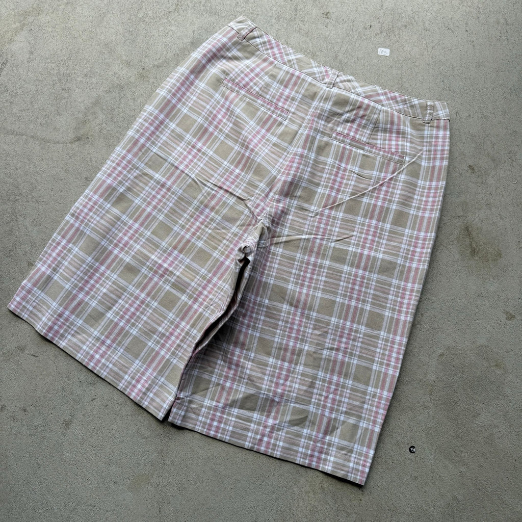 Women's Baggy AppleSeed Perfect Pair Of Cream And Pink Plaid Shorts 8