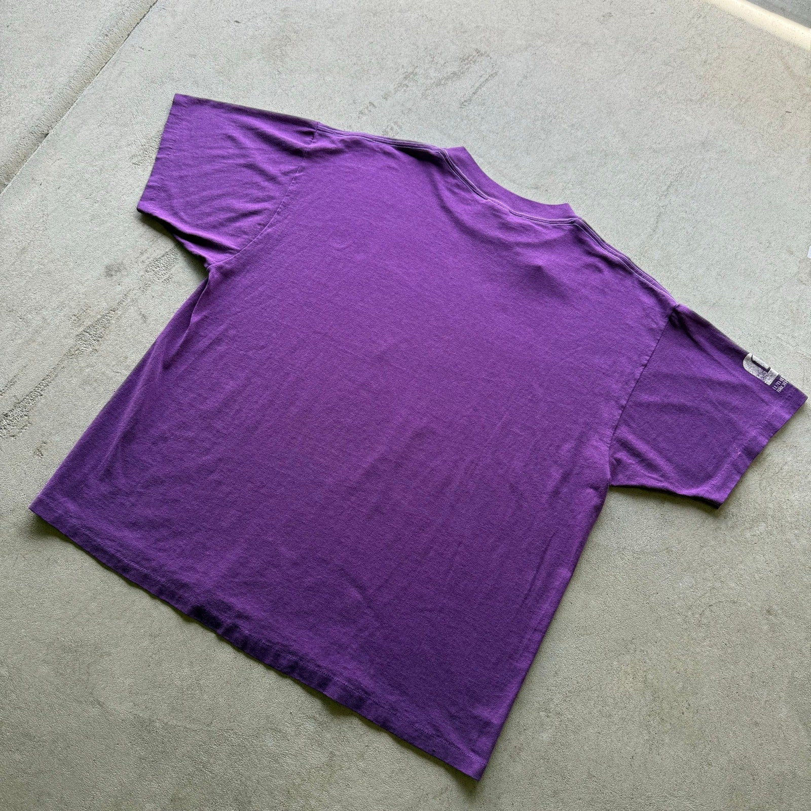 80s Mens Albert Einstein "To know a mind of a god" Purple Single Stitch Tee X-L