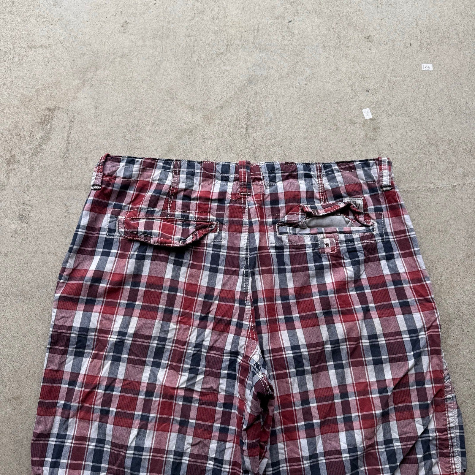 Y2K Men's Super Sick Aeropostale Baggy Red Plaid Chino Shorts 36