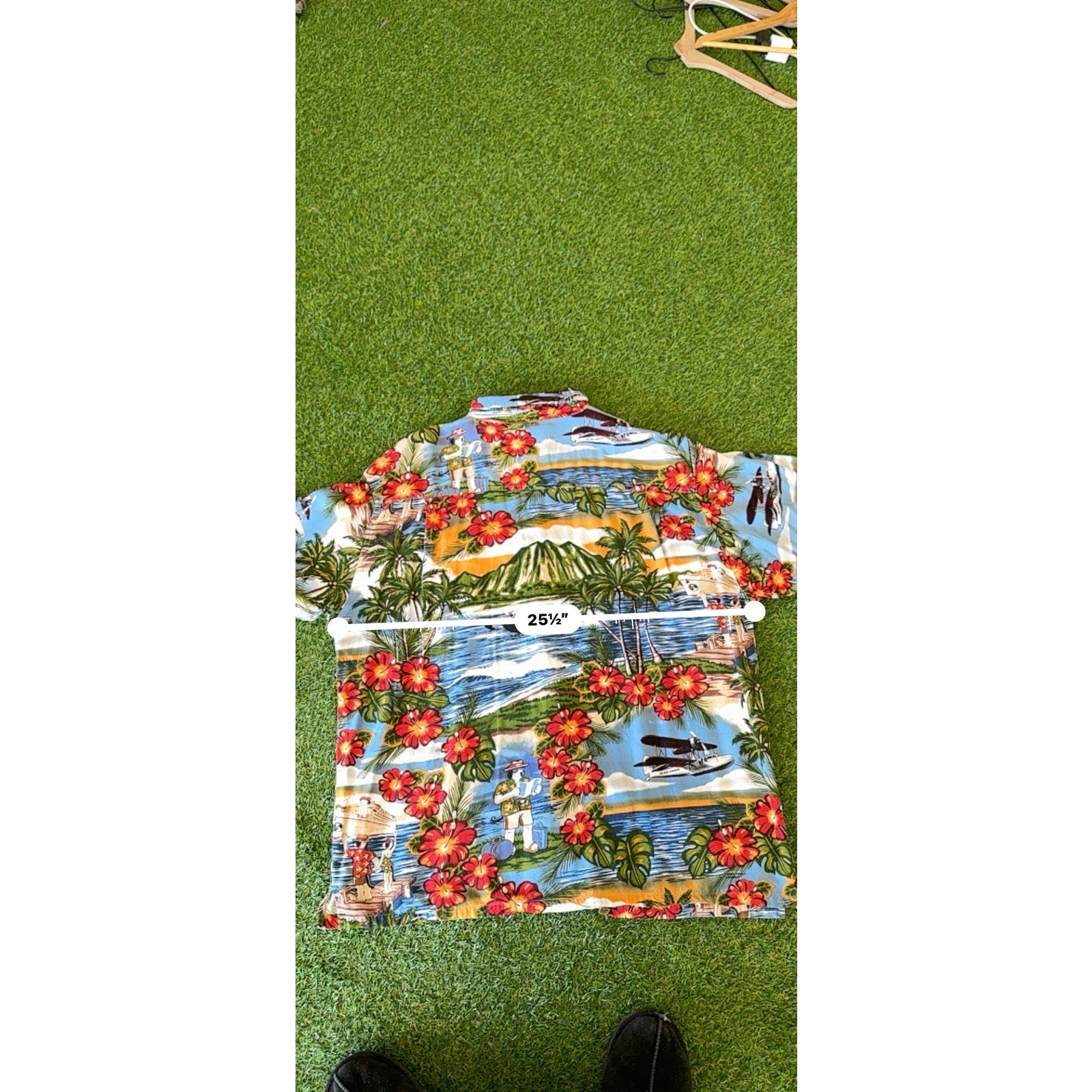 Y2K BIG DOGS BEACH BUTTON UP X-L